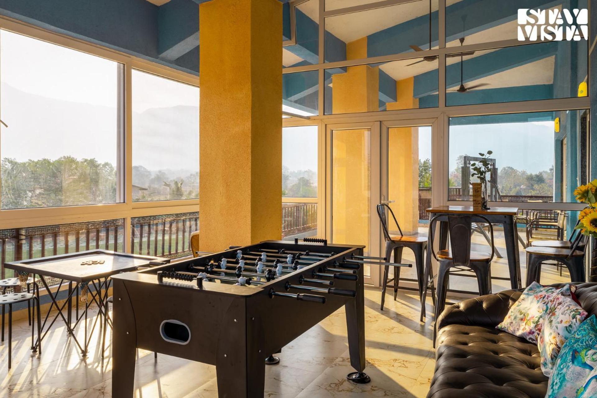 Stayvista'S Hillside Meadows - Mountainside Retreat With Farm View, Pool & Deck, Lawn & Gazebo Chinchavli Bagian luar foto