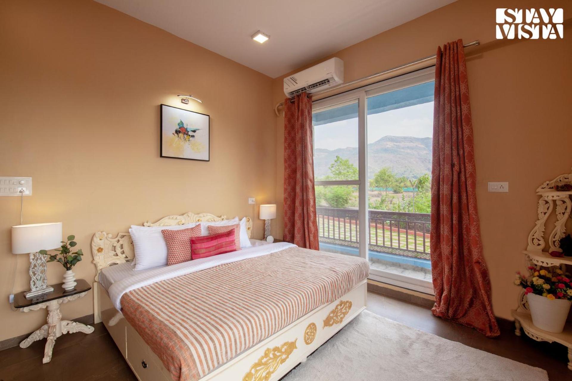 Stayvista'S Hillside Meadows - Mountainside Retreat With Farm View, Pool & Deck, Lawn & Gazebo Chinchavli Bagian luar foto